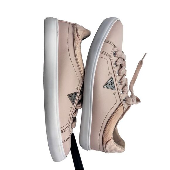 Guess   - Picture 3 of 10